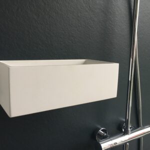 Solid Tray 30*10*15 mat wit